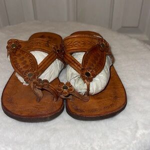 Elegant Tan Floral Sandals